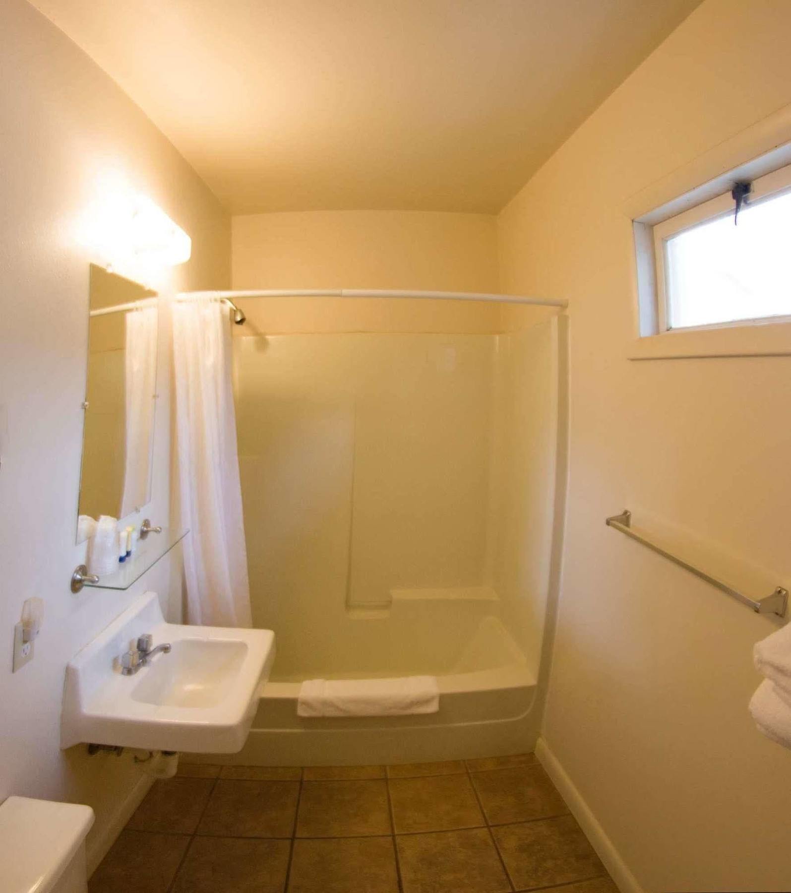 ווסט ילוסטון Yellowstone Holiday Motel מראה חיצוני תמונה