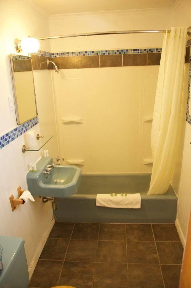 ווסט ילוסטון Yellowstone Holiday Motel מראה חיצוני תמונה